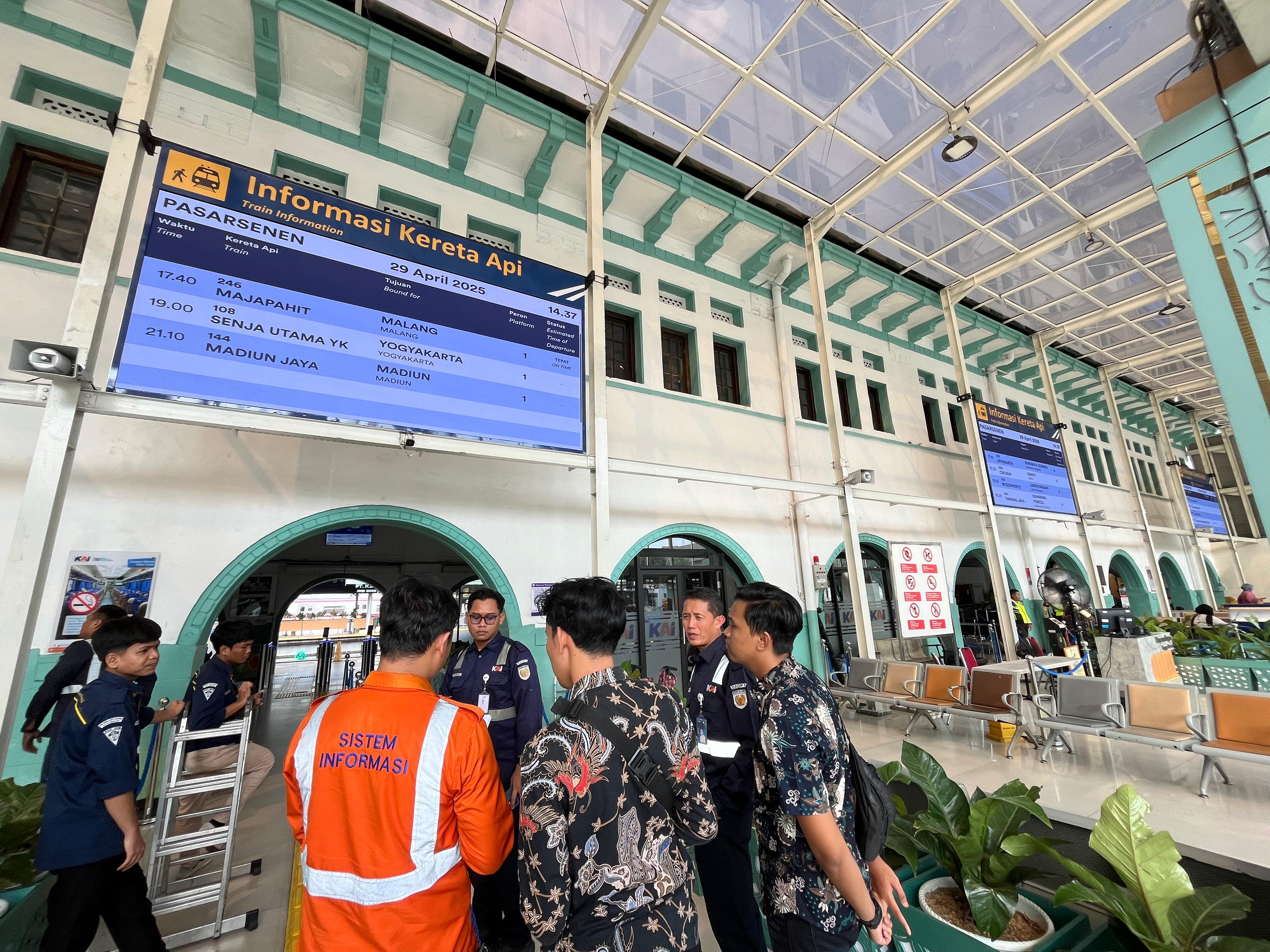 Videotron Pintu Masuk Utama